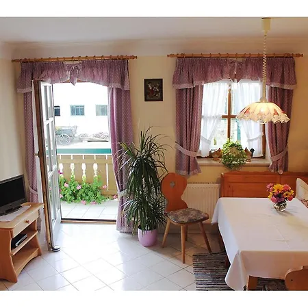 Obermaier Apartment *
